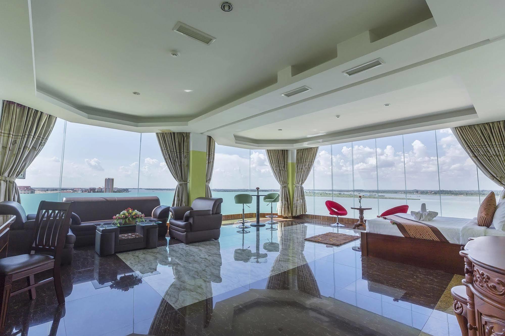 High Sky Hotel Πνομ Πενχ Εξωτερικό φωτογραφία