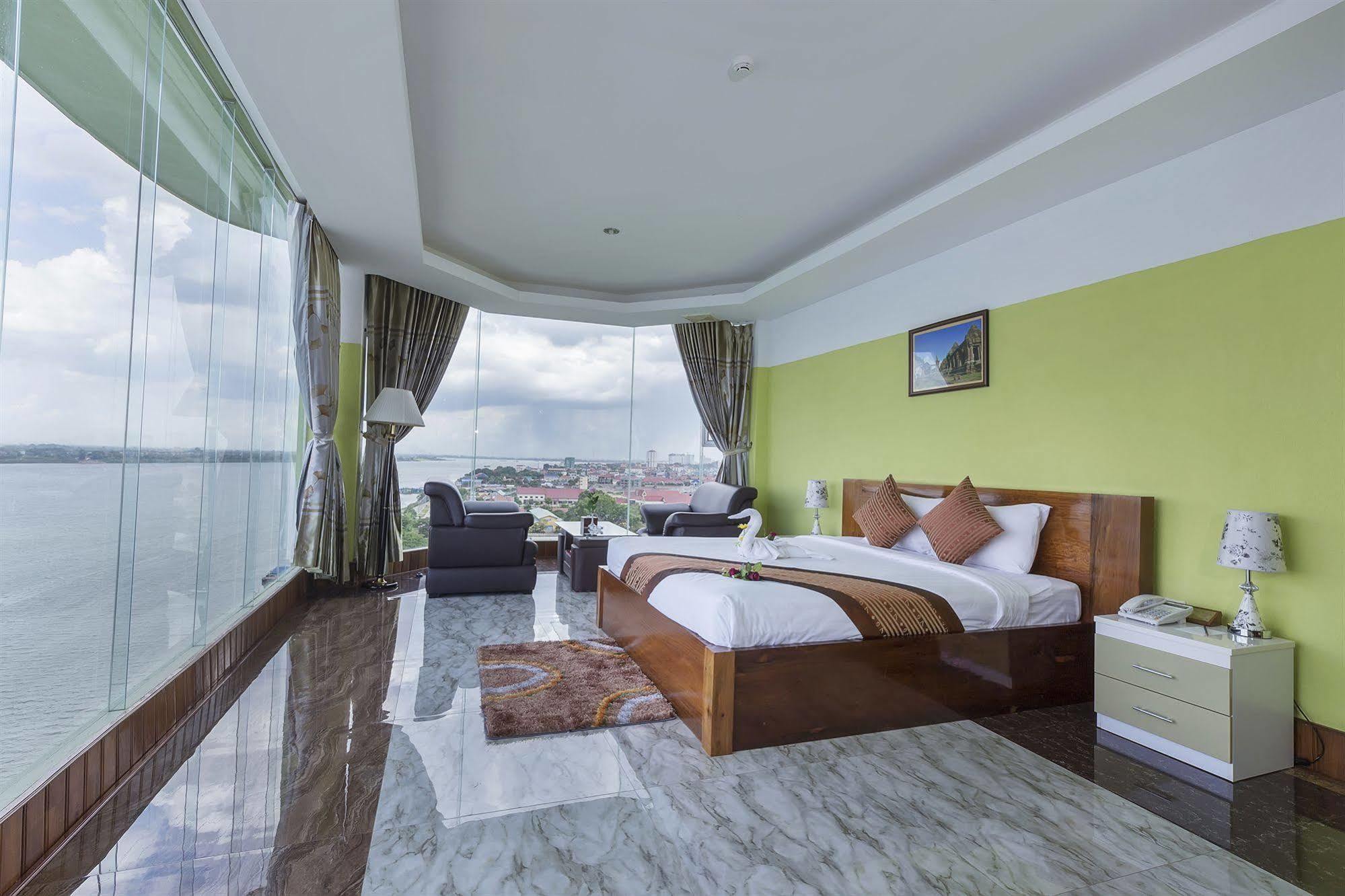 High Sky Hotel Πνομ Πενχ Εξωτερικό φωτογραφία